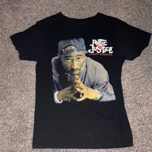 This shirt is a S the brand is rue 21 the color is black !